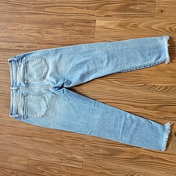 Jeans - Picture 4 of 5